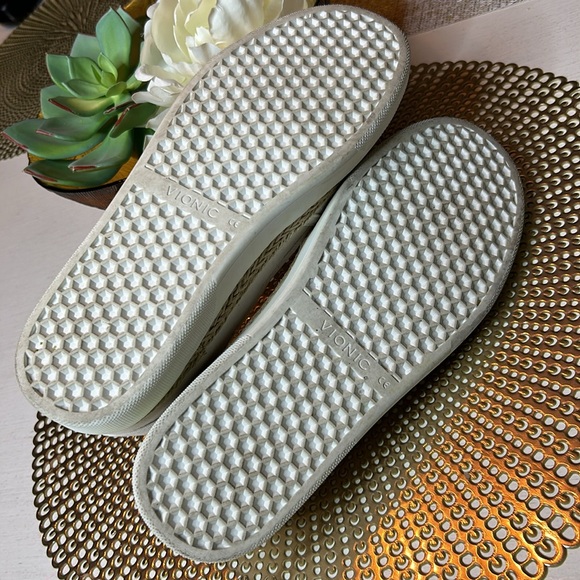 Ⓜ️✅SOLD✅Vionic Rae Slip On Sneaker - Picture 11 of 12